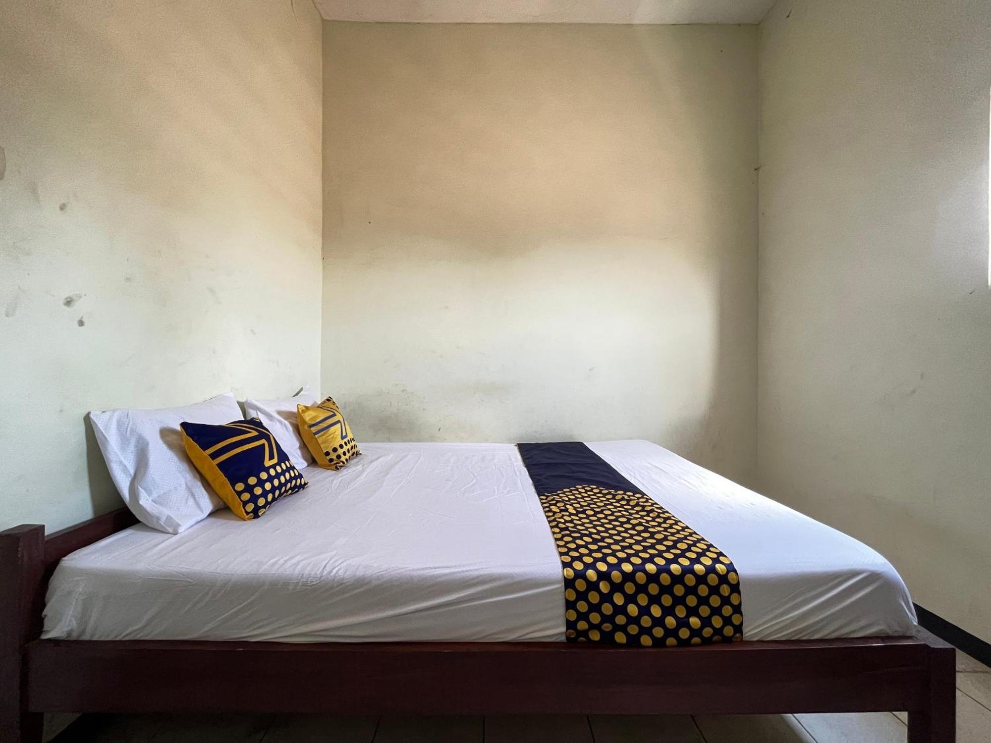 Hotel Spot On 93423 Kost Berkah Near Kebun Teh Wonosari Lawang Esterno foto