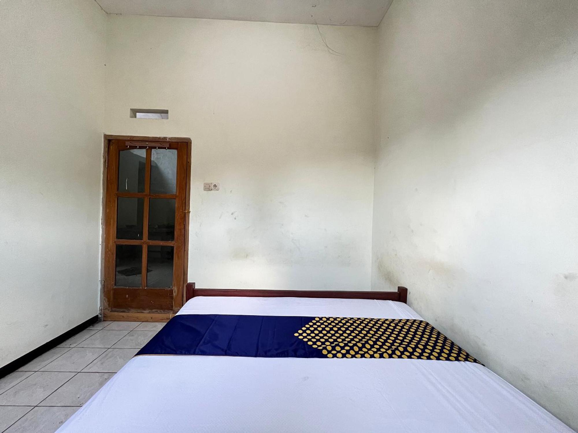 Hotel Spot On 93423 Kost Berkah Near Kebun Teh Wonosari Lawang Esterno foto
