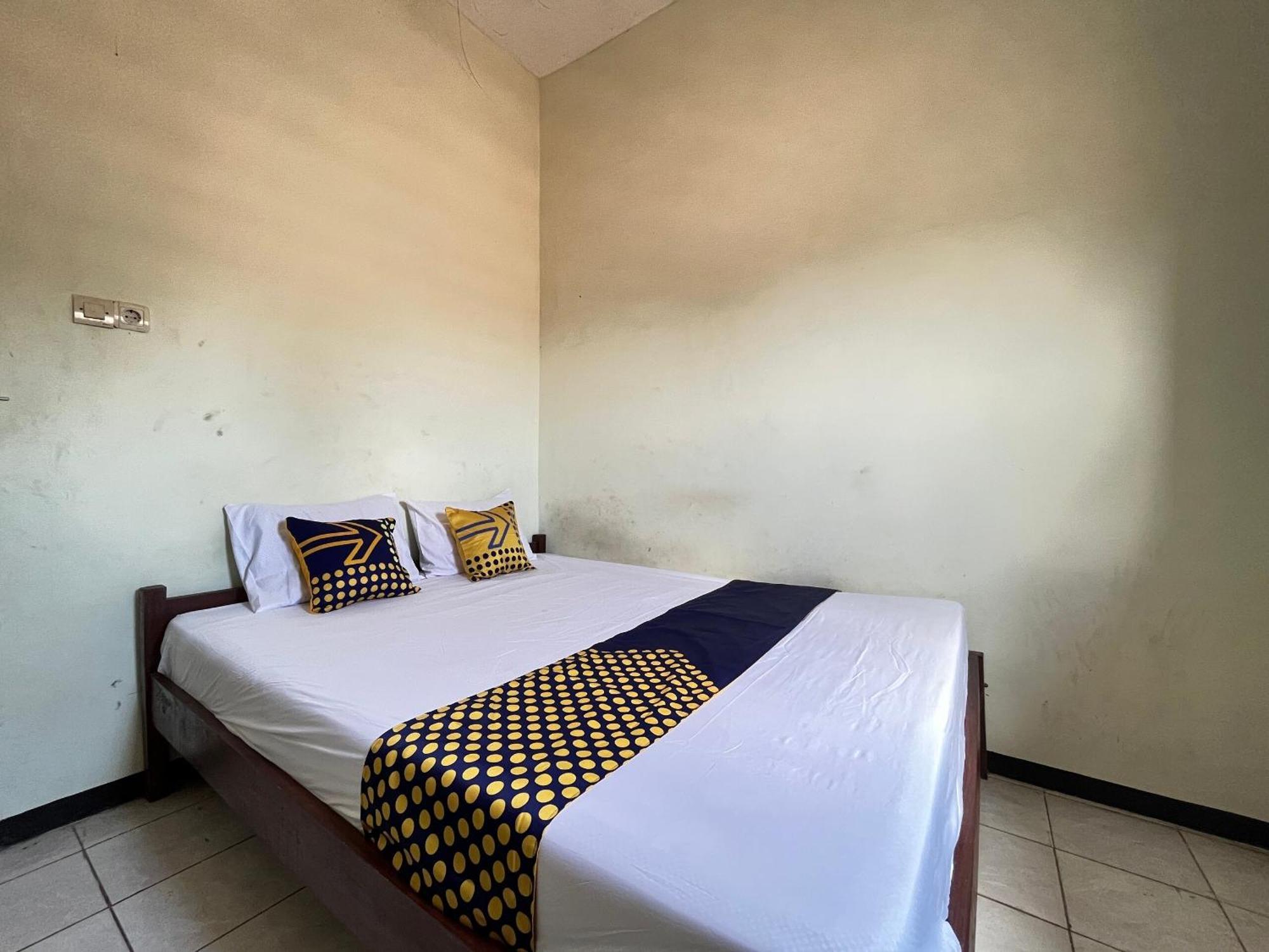 Hotel Spot On 93423 Kost Berkah Near Kebun Teh Wonosari Lawang Esterno foto